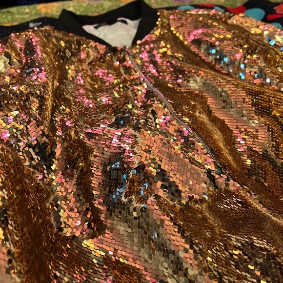Gold sequin disco bomber jacket - Picture 6 of 8
